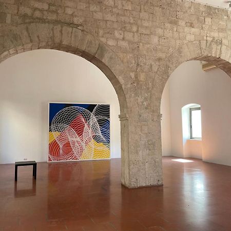 Palazzo Verrone Bari Exteriör bild