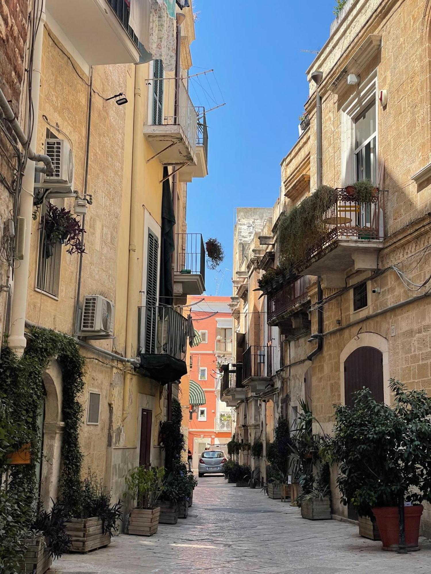 Palazzo Verrone Bari Exteriör bild