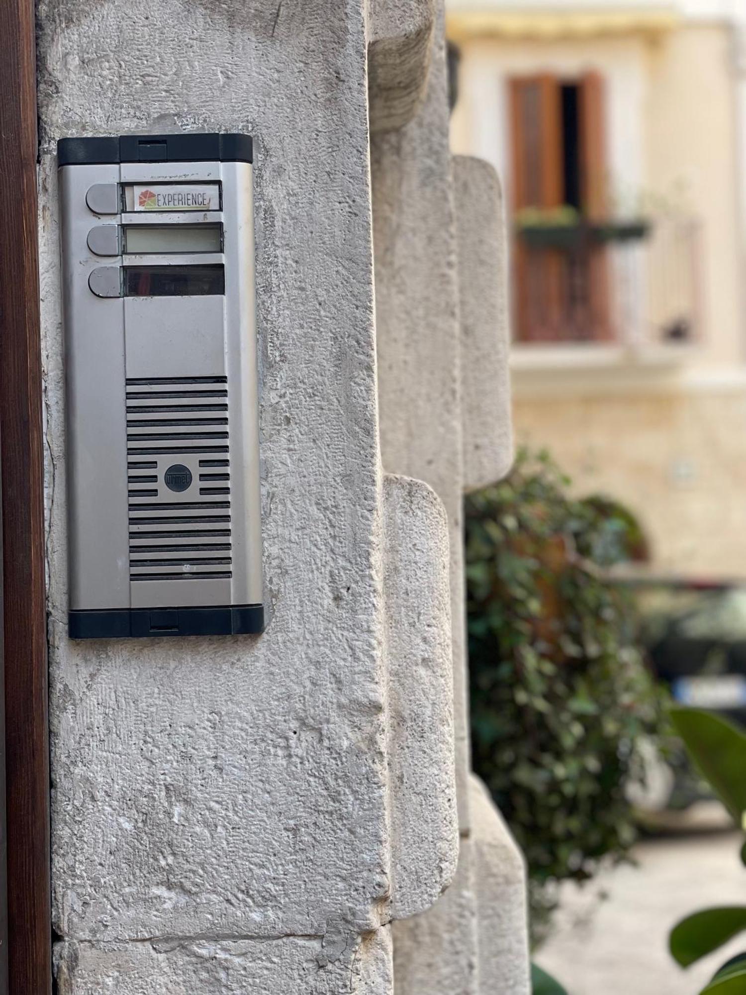 Palazzo Verrone Bari Exteriör bild