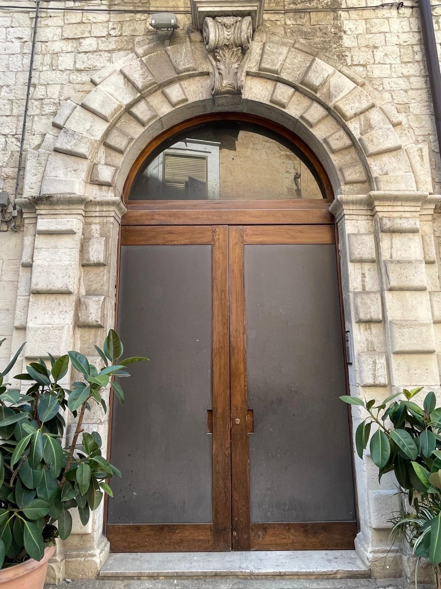 Palazzo Verrone Bari Exteriör bild