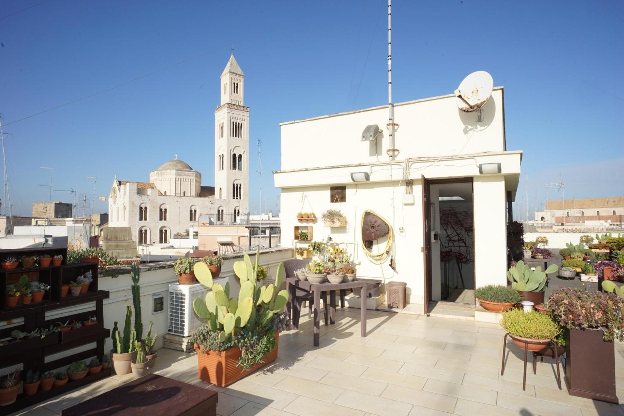 Palazzo Verrone Bari Exteriör bild
