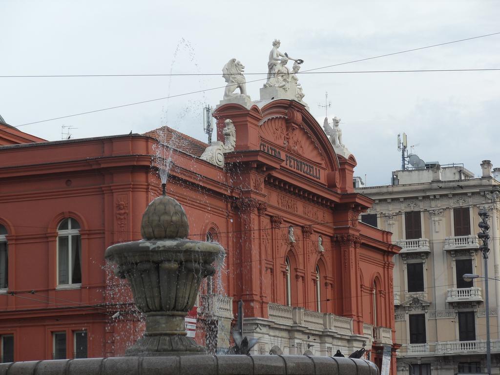 Palazzo Verrone Bari Exteriör bild